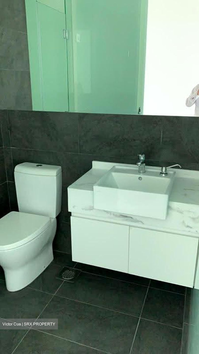 Arc 380 (D8), Office #622087631